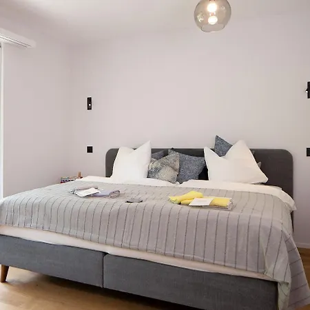 Wild Bird Apartman *