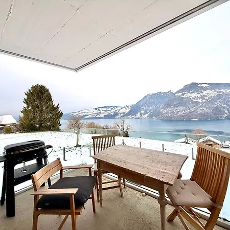 شقة Wild Bird كراتيغين